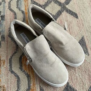 Steve Madden Glaammar slide zip sneaker size 9.5